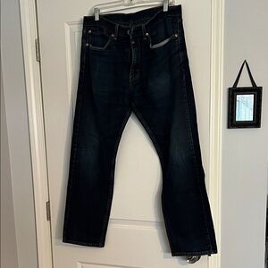 Classic Levi’s Men's Dark Wash Jeans - Black